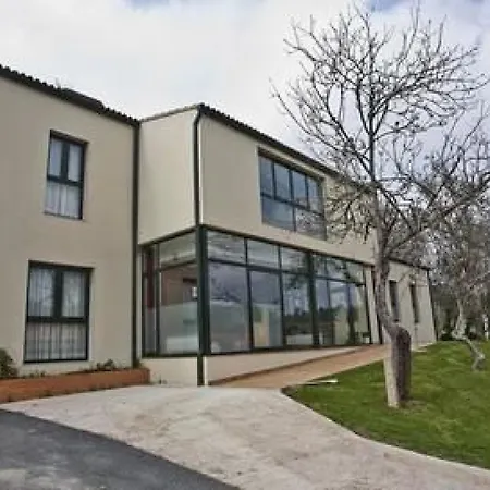 阿梅纳尔酒店 酒店 2*