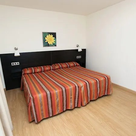 Hotel Amenal 2*