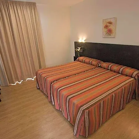Hotel Amenal Hotel 2*