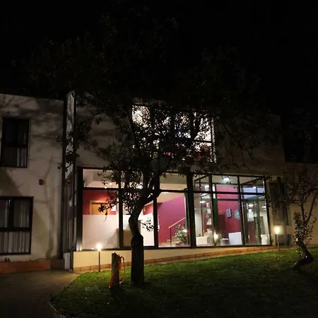 阿梅纳尔酒店 2* 阿梅纳尔