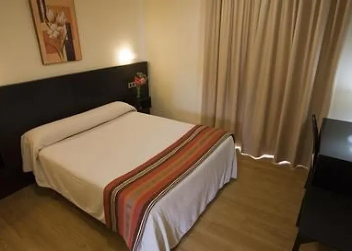 Otel Hotel Amenal Amenal